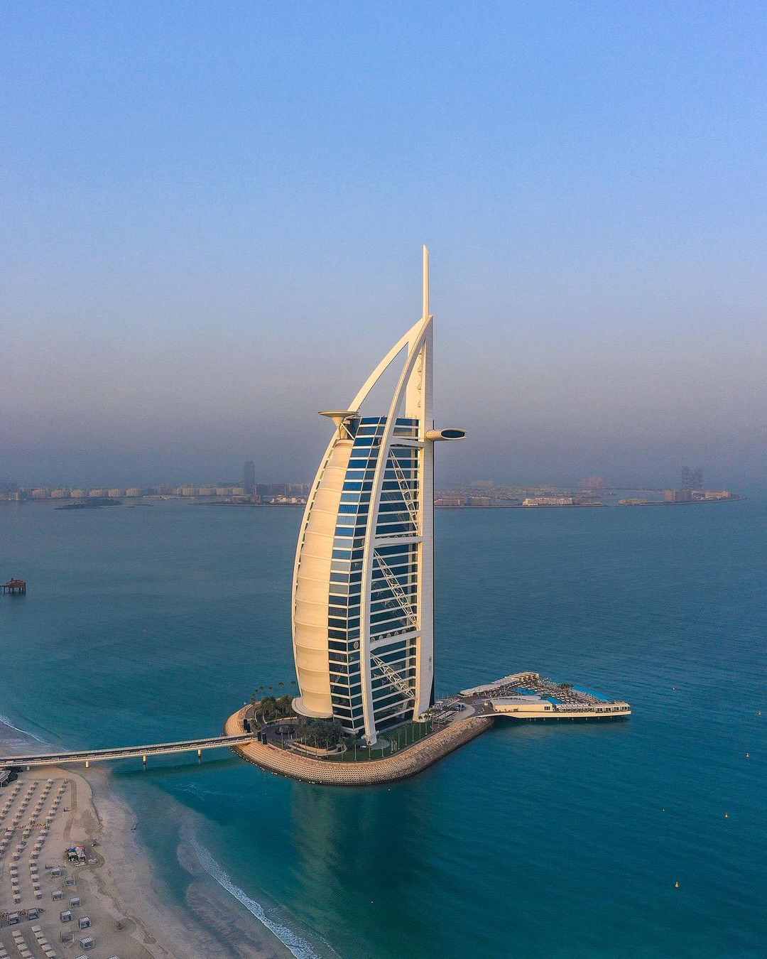الشركات العائلية الخليجية أمام اختبار التوريث وصعود المرأة في مجالس الإدارة