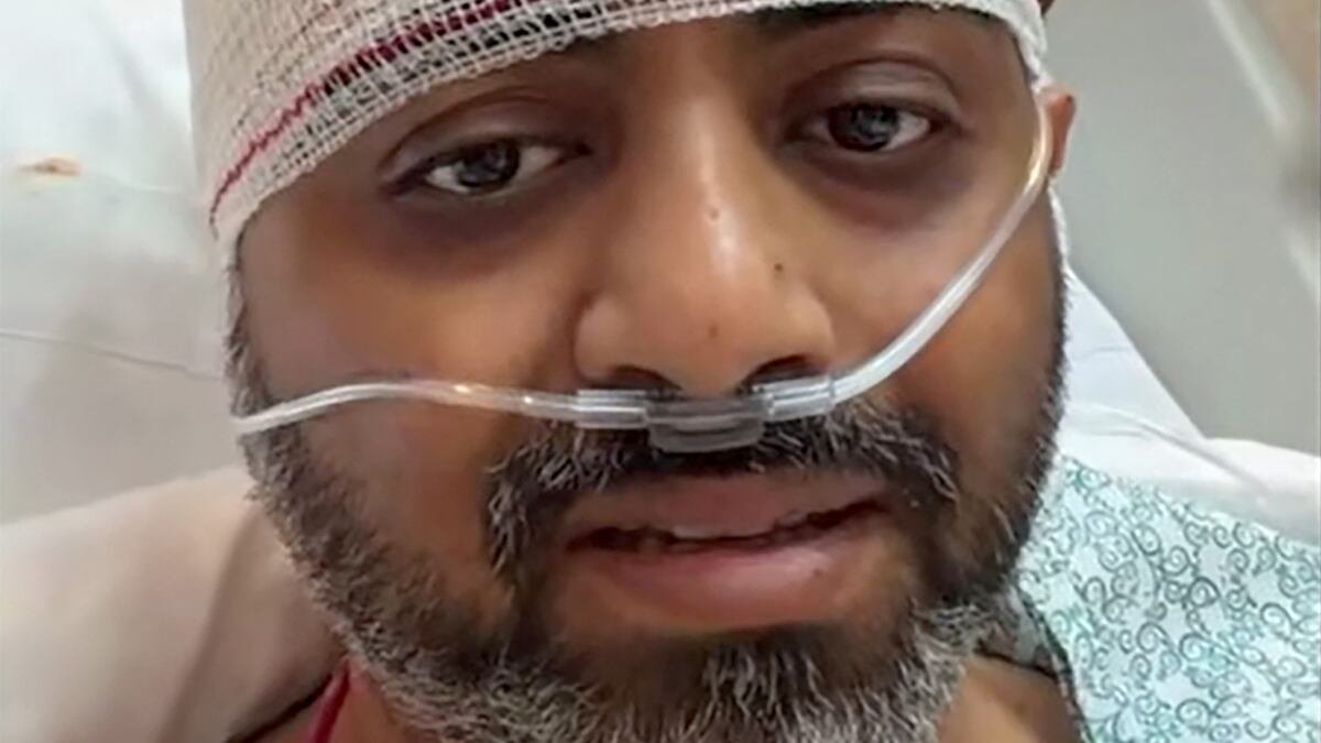 Dentist Who Kept flydubai Pilot Awake Mid-Attack Speaks Out