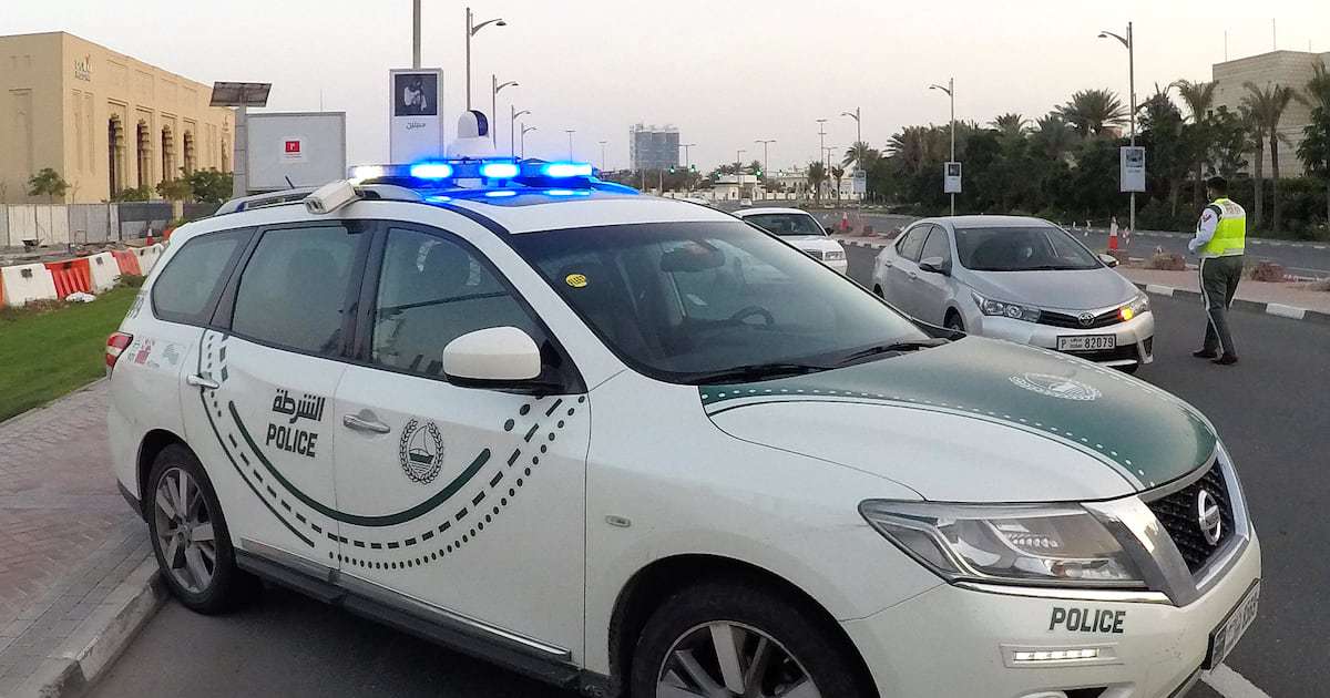 پلیس دبی باند فروش گواهینامه رانندگی تقلبی را متلاشی کرد