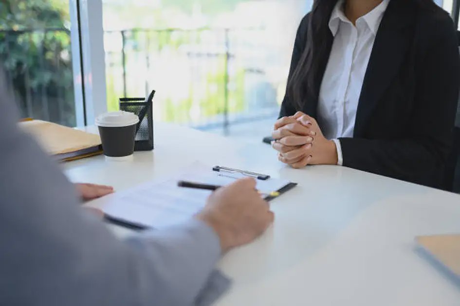 الذكاء الاصطناعي يزيد صعوبة تقييم المهارات الحقيقية للمتقدمين في الإمارات