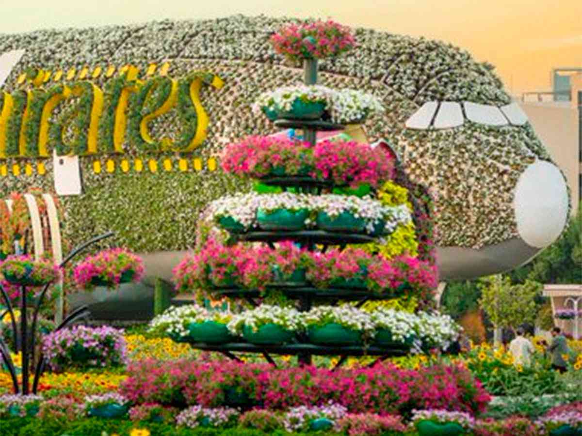Dubai Miracle Garden reopens for its 15th season